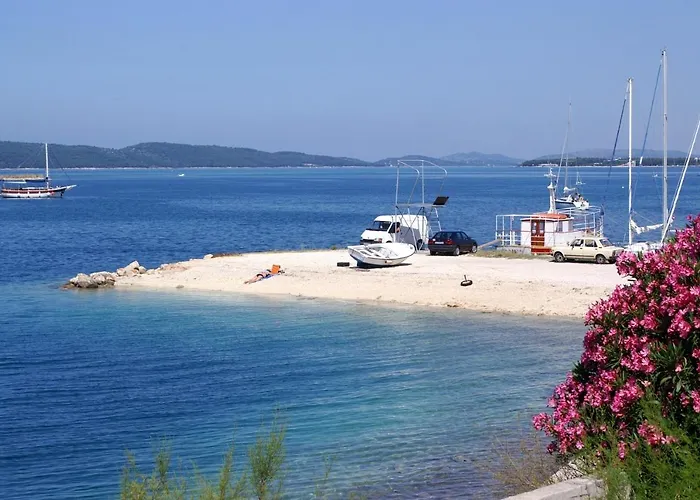 By The Sea Brodarica, - 21441 * Šibenik